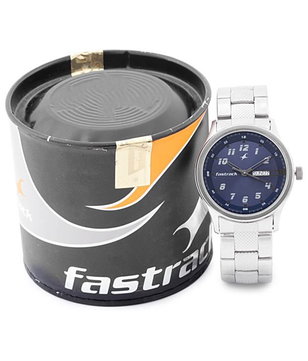 fastrack and titan are same