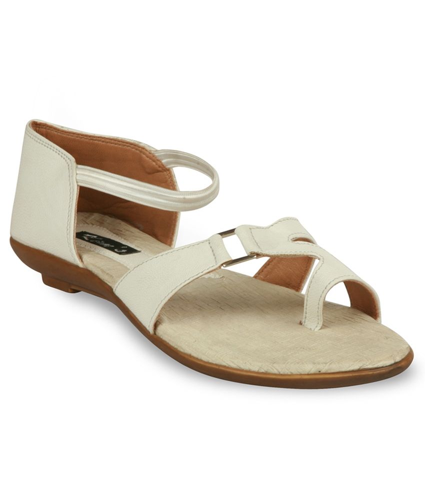white flat sandals size 9