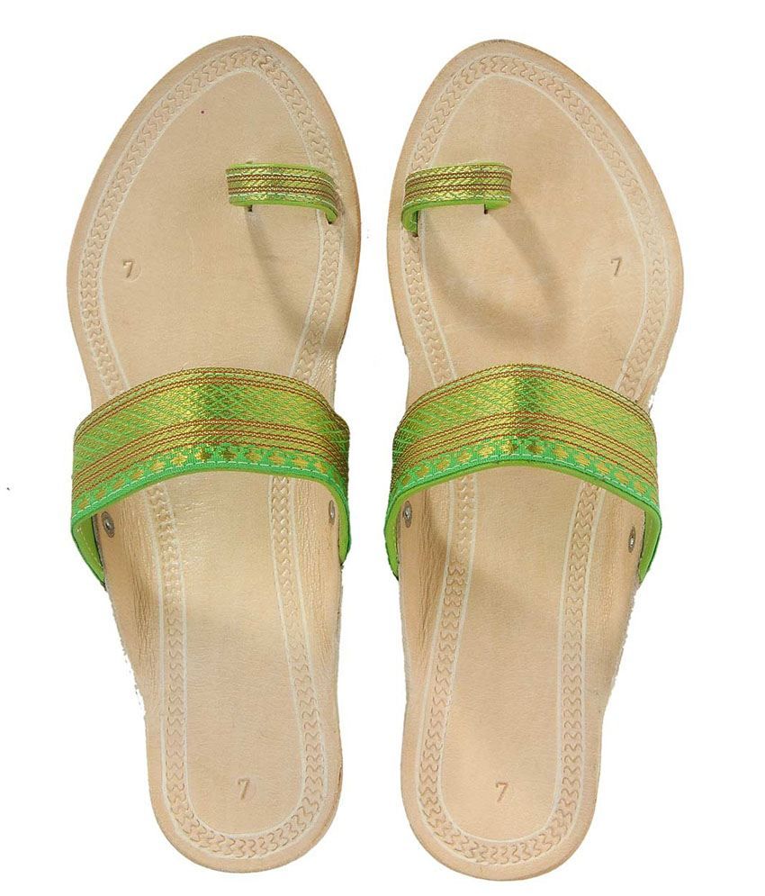 fancy kolhapuri chappal