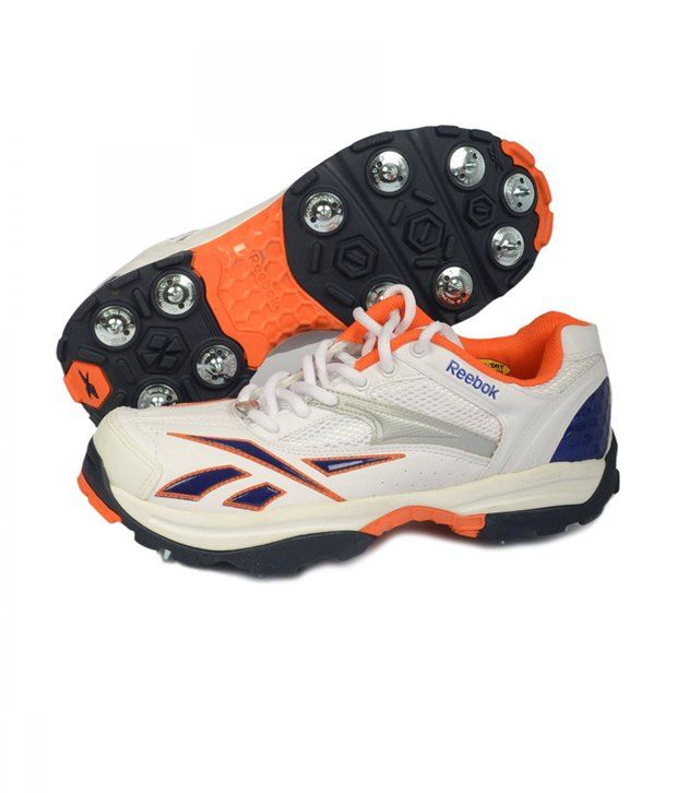 reebok cricket spikes shoes