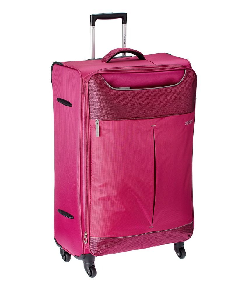 medium luggage size cm