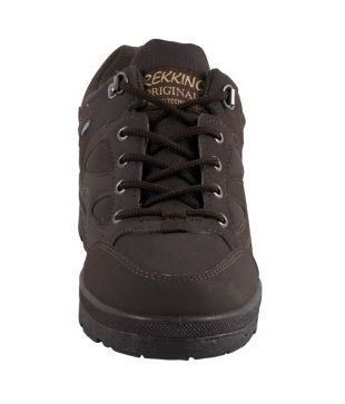 campus trekking shoes online