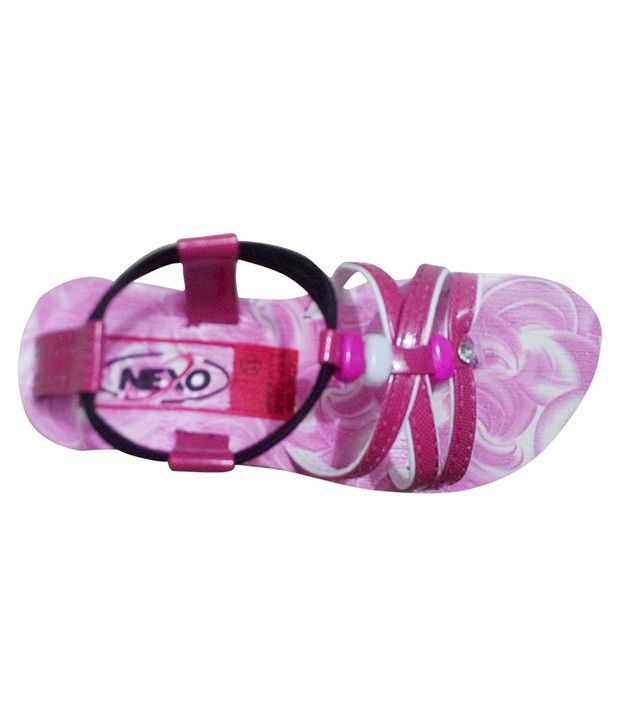 nexo chappals online