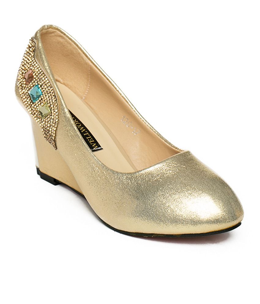 Wellworth Golden Wedge Heel Party Shoes Price in India- Buy Wellworth ...