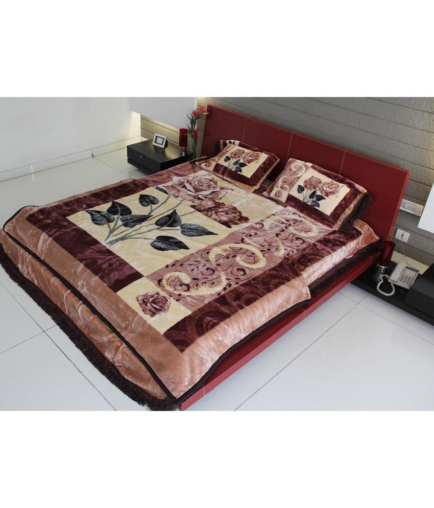 double bed blanket size