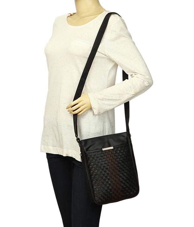 caprese sling bags below 1000