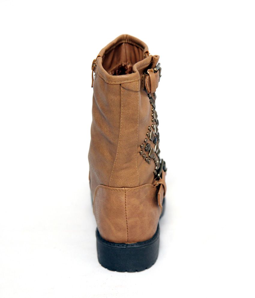 biker boots tan