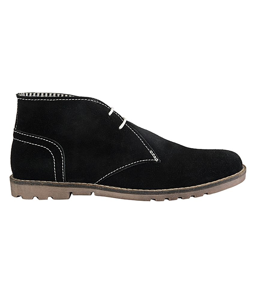black ankle length shoes