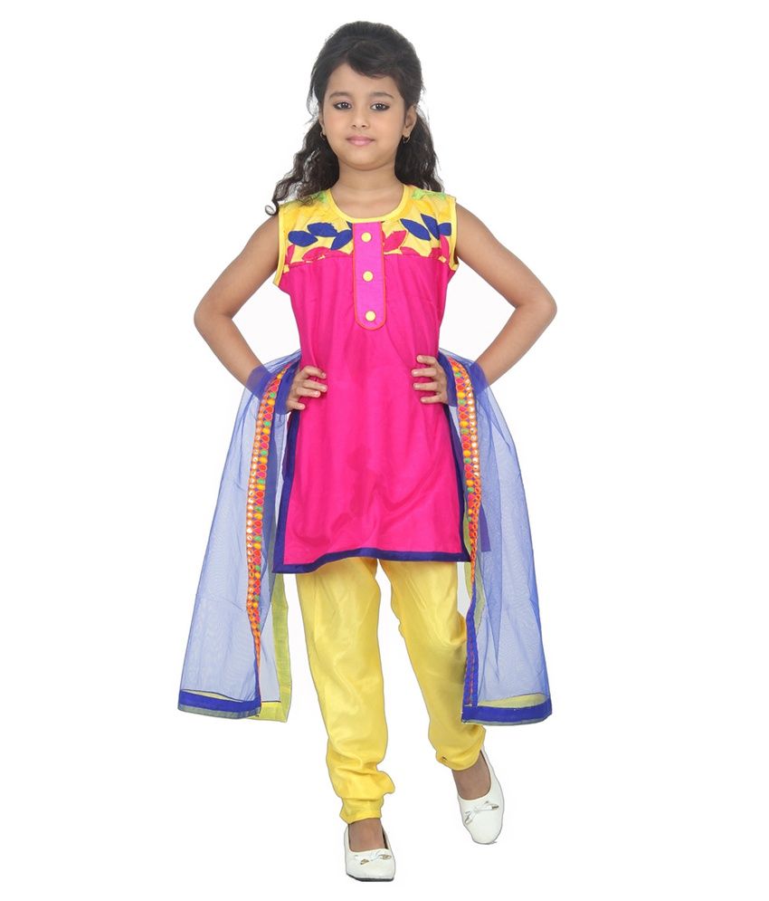 Saraogi's Girls Kurta Churidar Set - Buy Saraogi's Girls Kurta Churidar ...