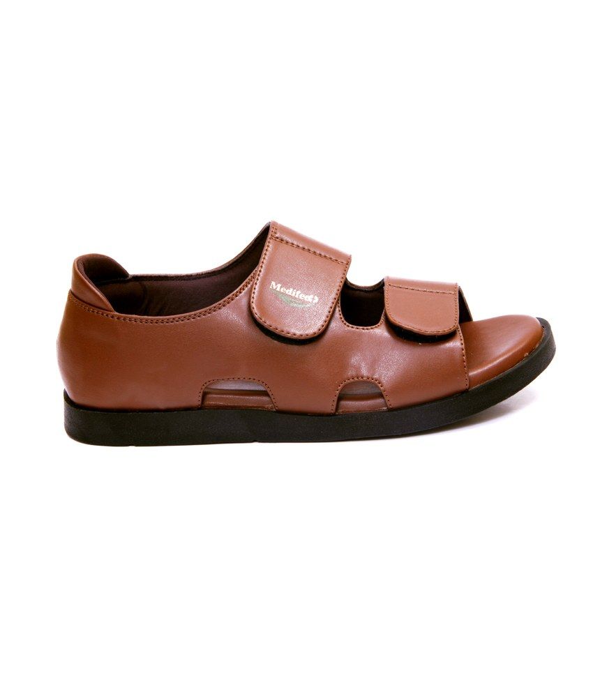 campus floaters for men