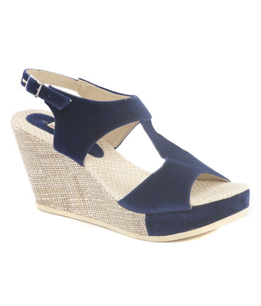 designer sandals online