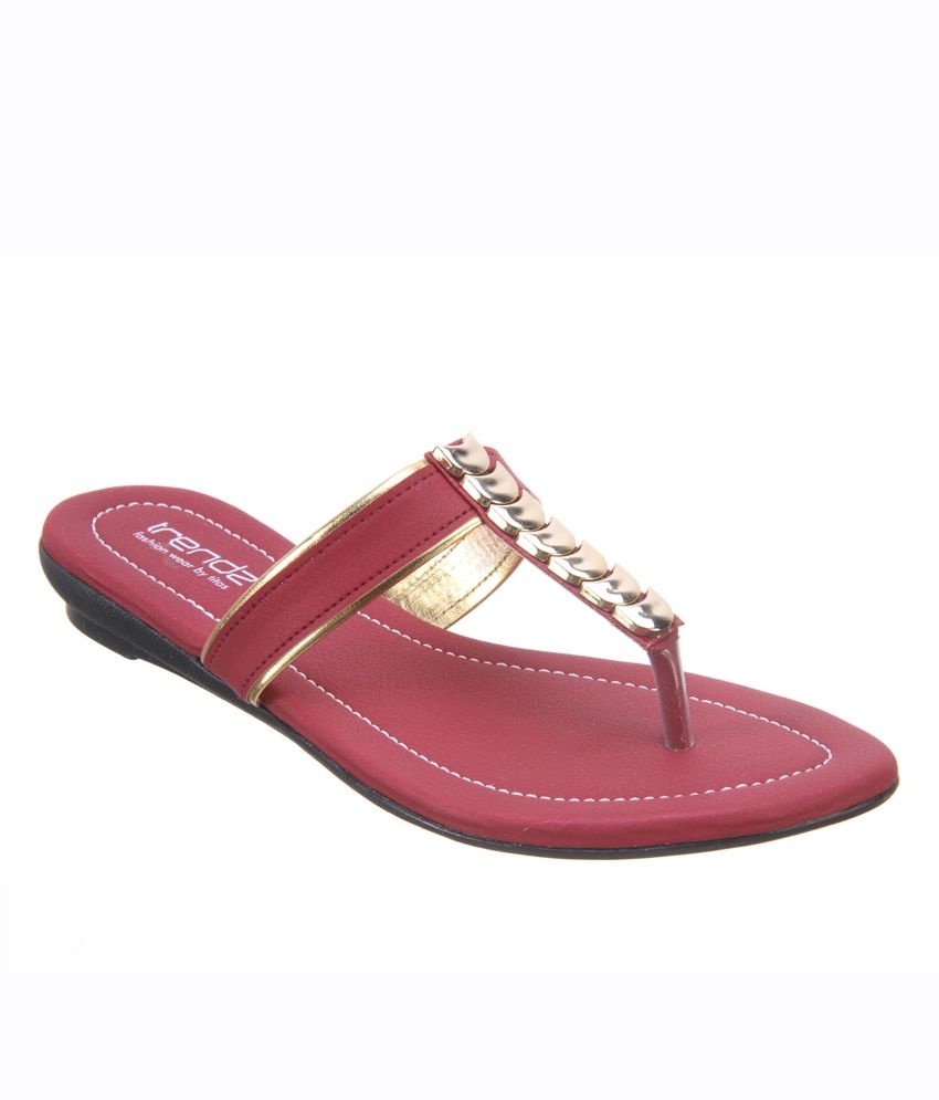 branded chappals for women