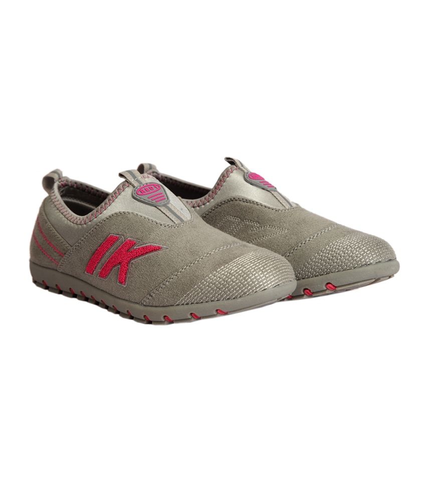 comfortable flat mules
