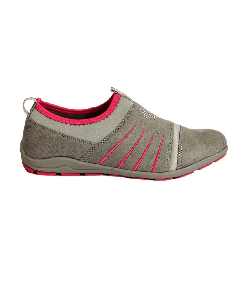 comfortable flat mules