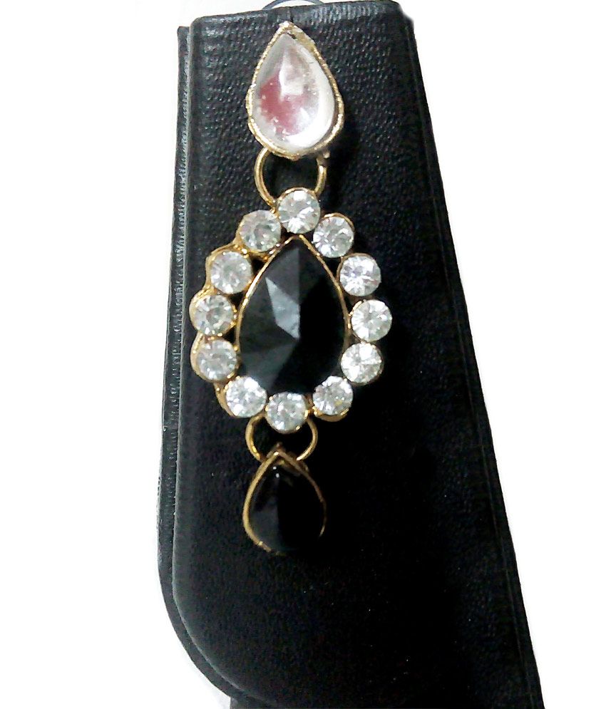 Glittering World Designer Pearl And Cz Stone Necklace Mang Tikka Set In 