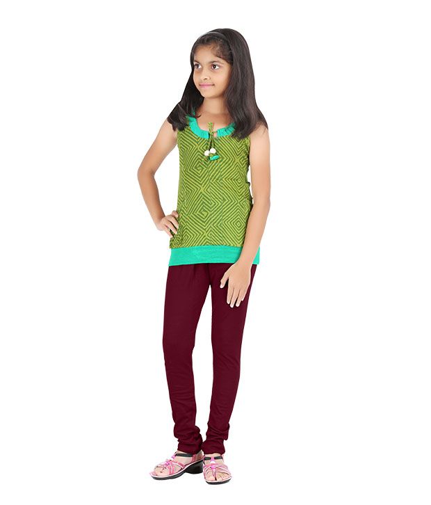 cute outfits with maroon leggings