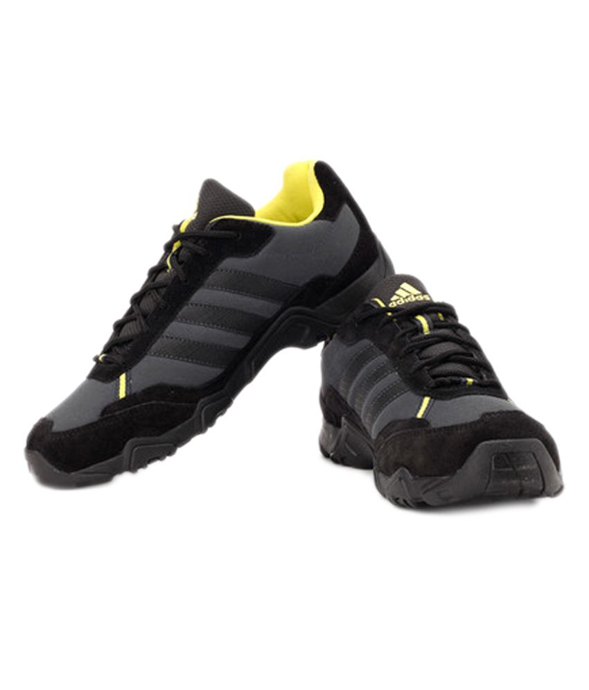 adidas black and yellow running shoes