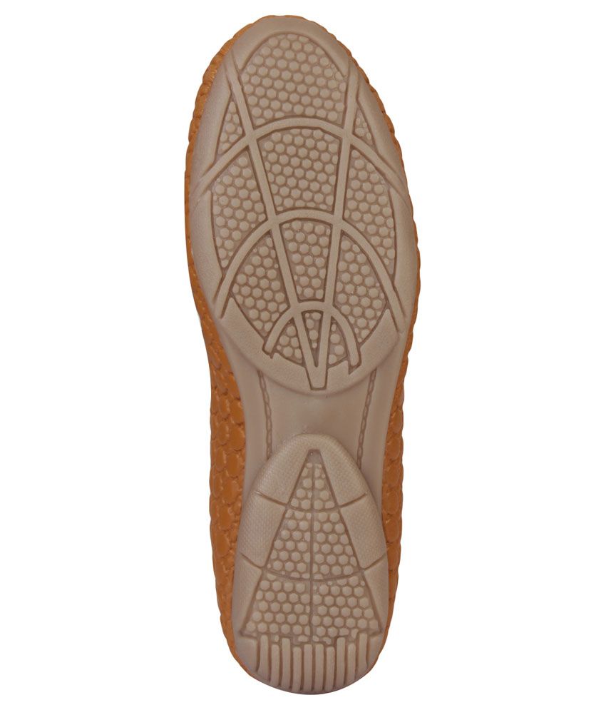 tan leather ballerinas