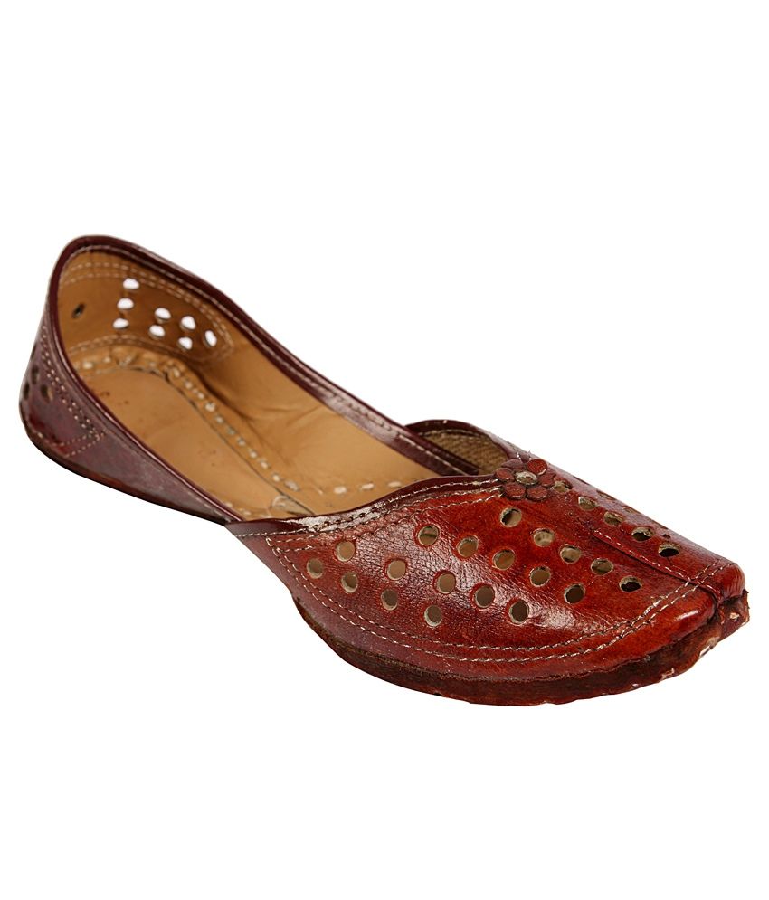 Ta Chic Faux Leather Brown Handmade Punjabi Jutti Price in India ... Ta Chic Faux Leather Brown Handmade Punjabi Jutti ...