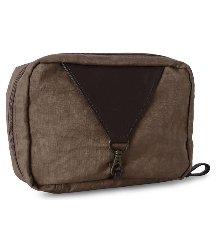 baggit mobile sling bag