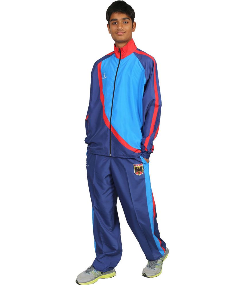 tracksuit fit