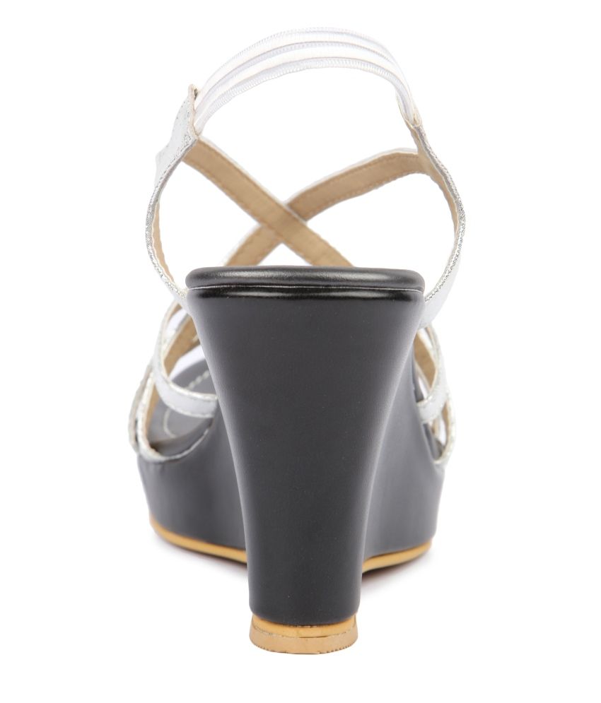 curiozz sandals