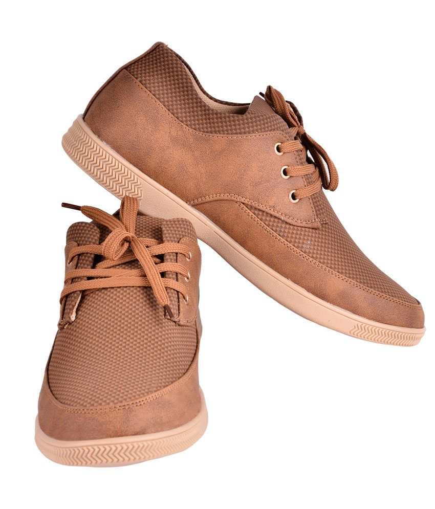 tan canvas shoes