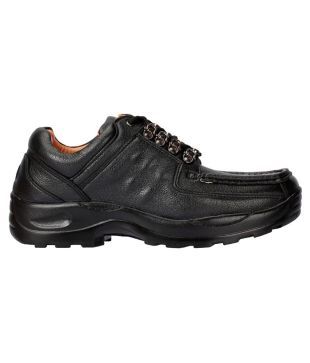 action dotcom black shoes