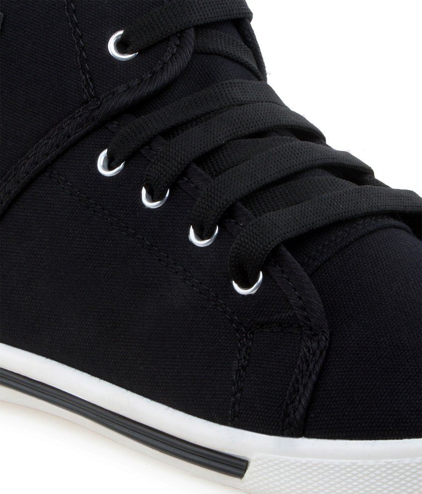 black comfortable trainers