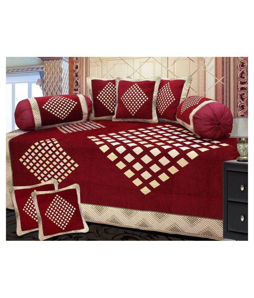     			Laying Style Single Chenille Floral Diwan Set