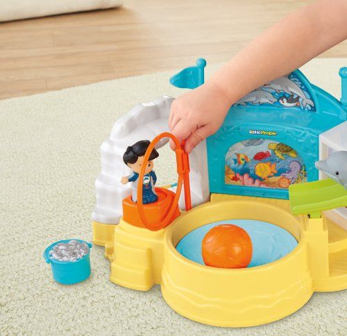 little people aquarium