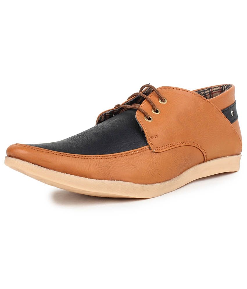 tan canvas shoes