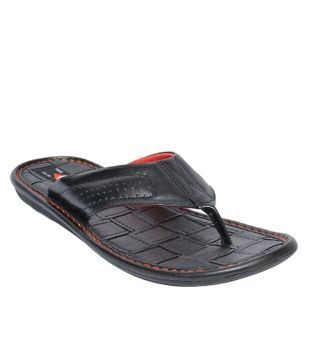 leefox chappals price