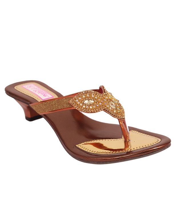 slip ons chappal