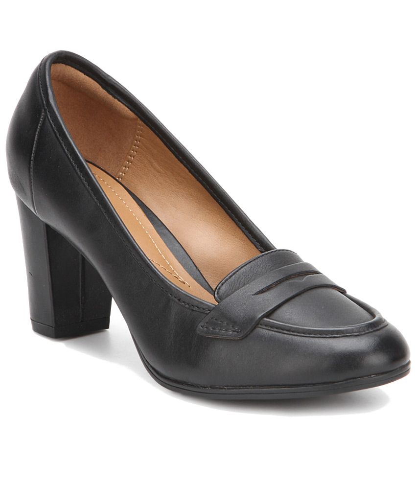 clarks pumps price