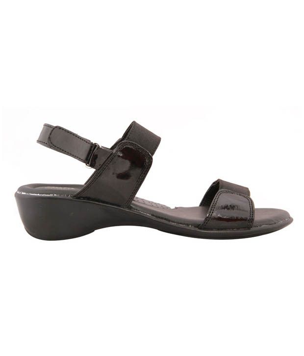 Bata Comfit Serene Black Sandals Price in India- Buy Bata Comfit Serene ...