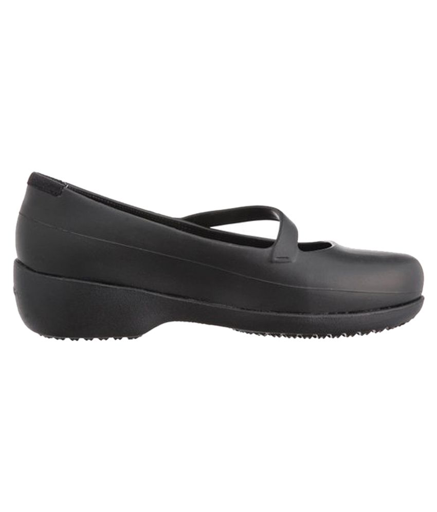 Crocs Black Fox Formal Shoes Price in India- Buy Crocs Black Fox Formal ...