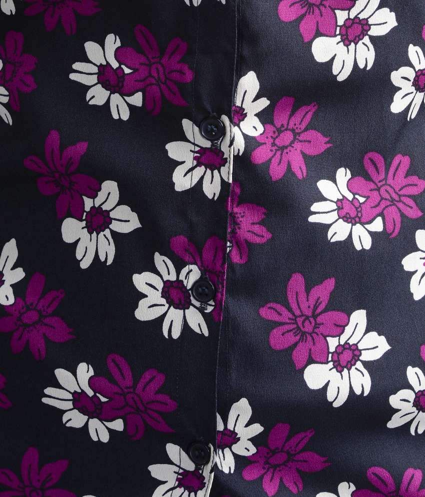 polyester shirts in hot weather