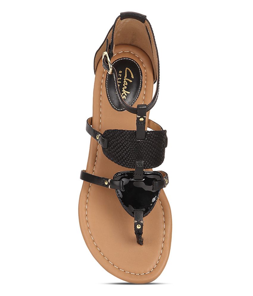 clarks black flat sandals