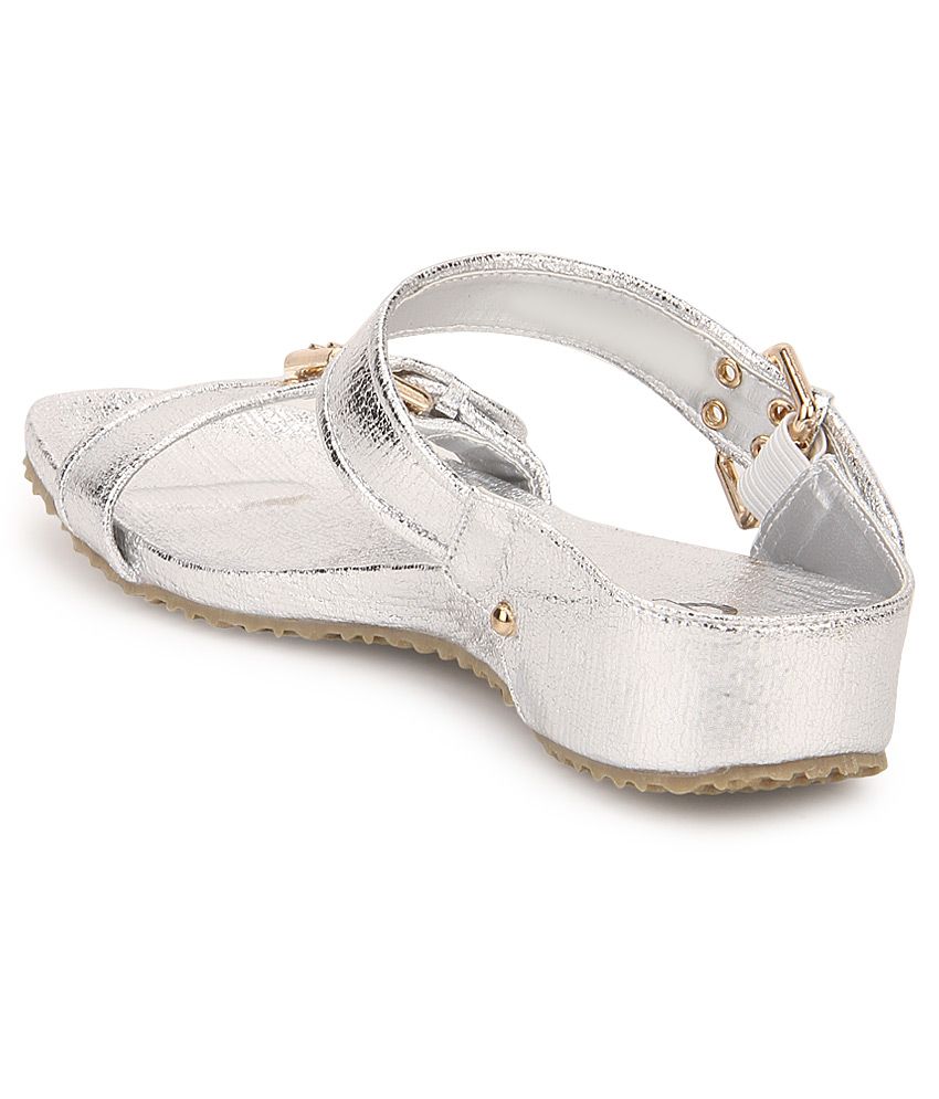 silver flats 9.5
