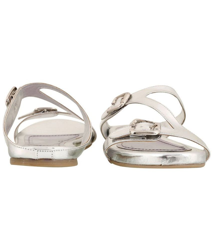 Siendo Desi Silver Flat Slip-on & Sandal Price in India- Buy Siendo Desi Silver Flat Slip-on 
