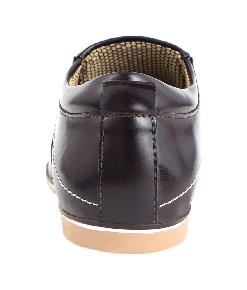 World Walker Brown Light Weight Shoes Buy World Walker Brown Light