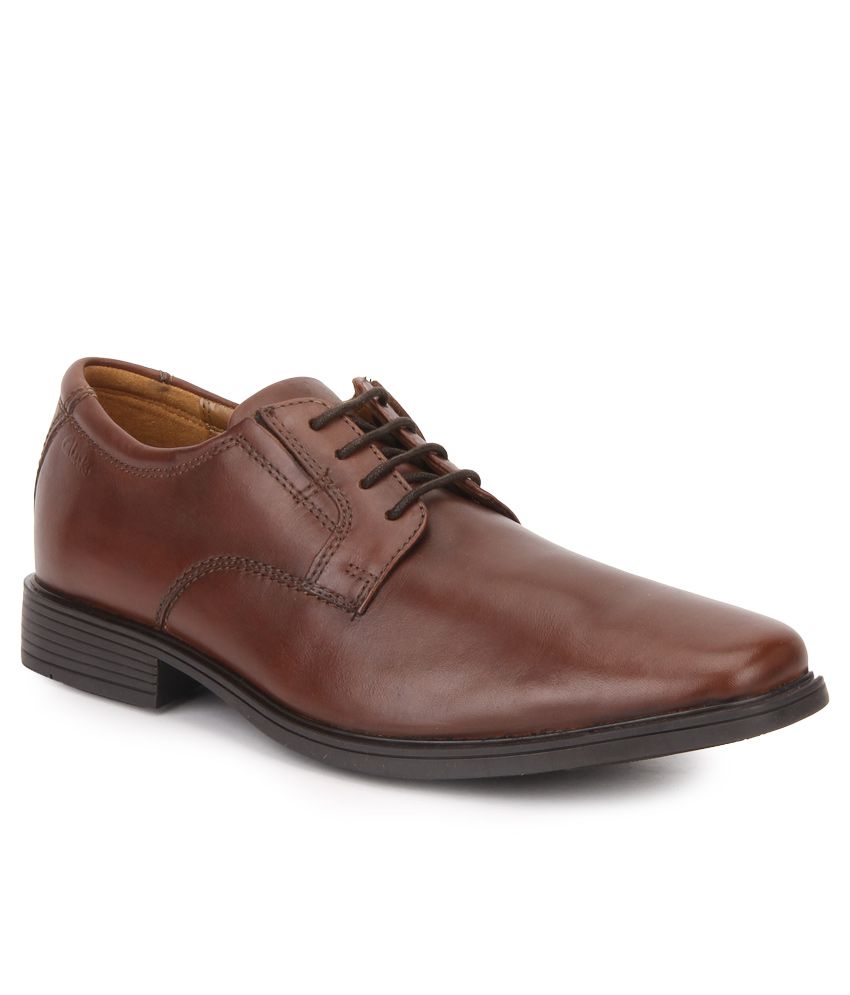 clarks tilden plain