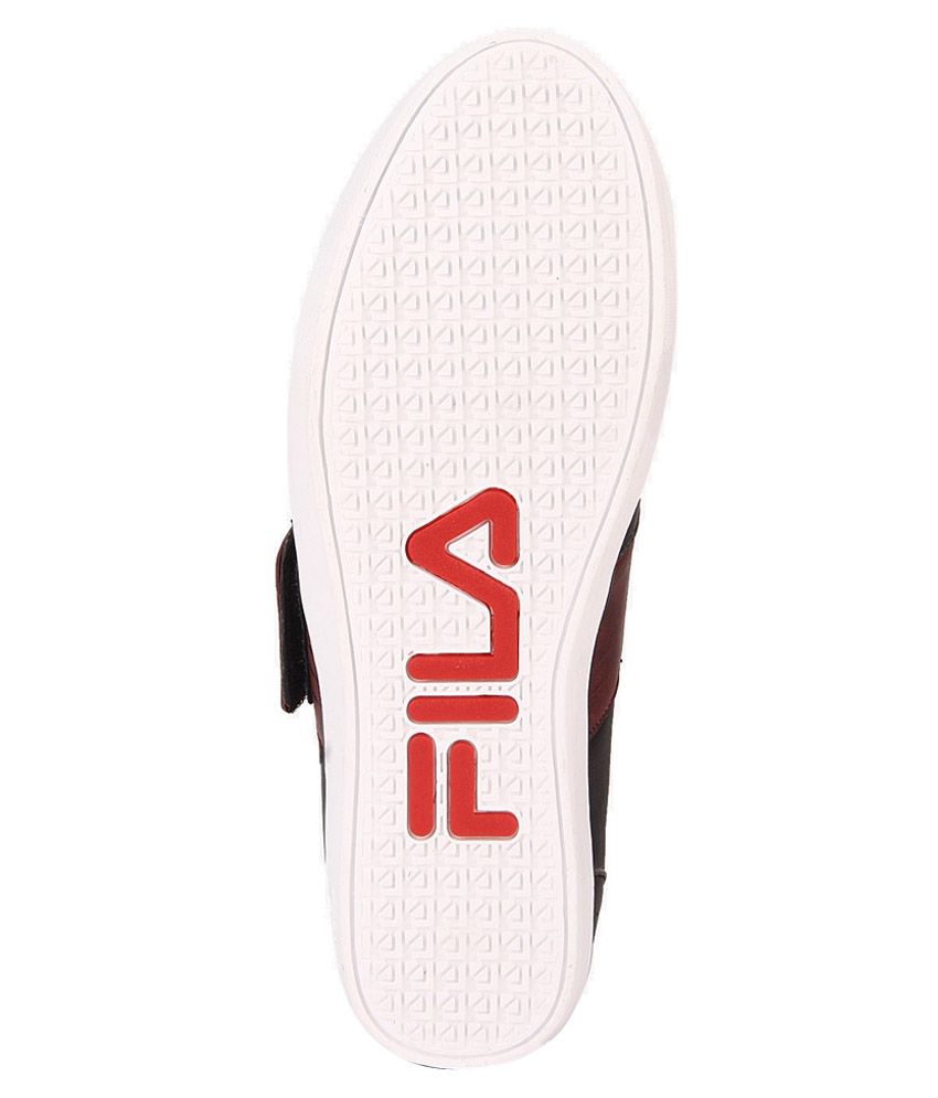 fila black slip on shoes