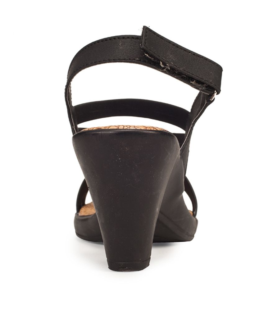 khadims block heels