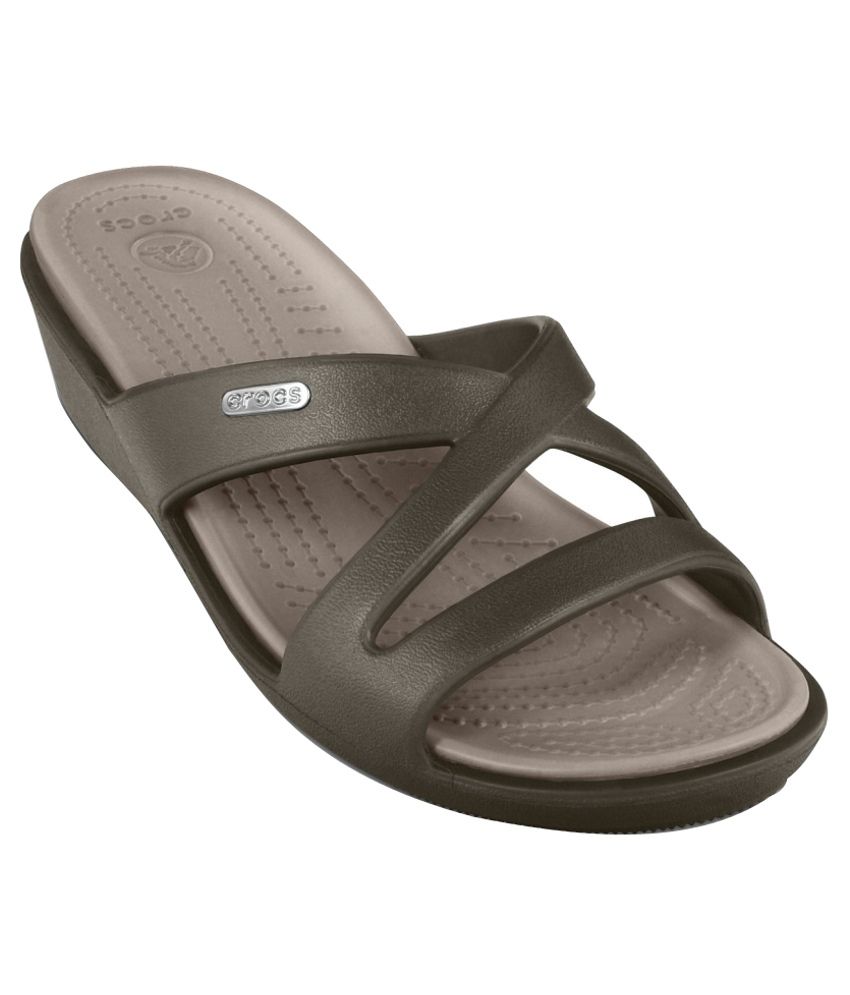 pump crocs