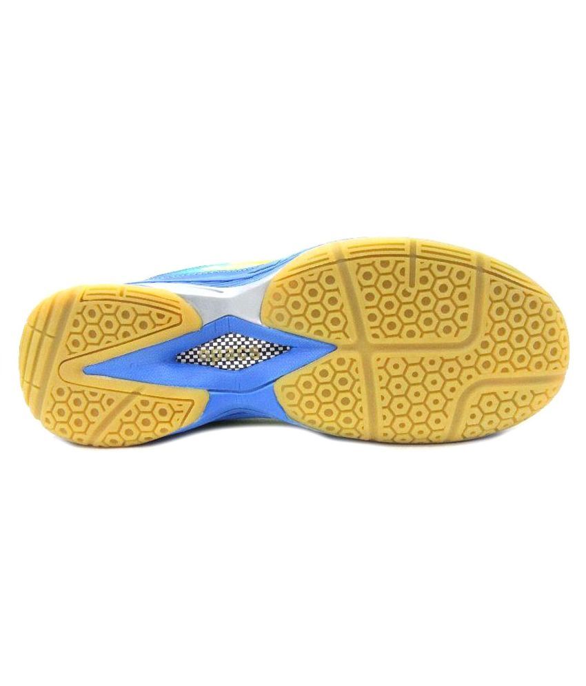 apacs badminton shoes price