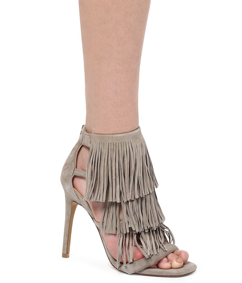 steve madden fringly heels