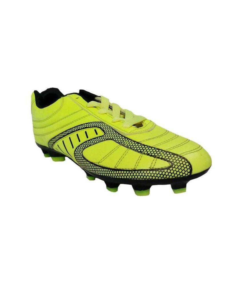 football shoes snapdeal