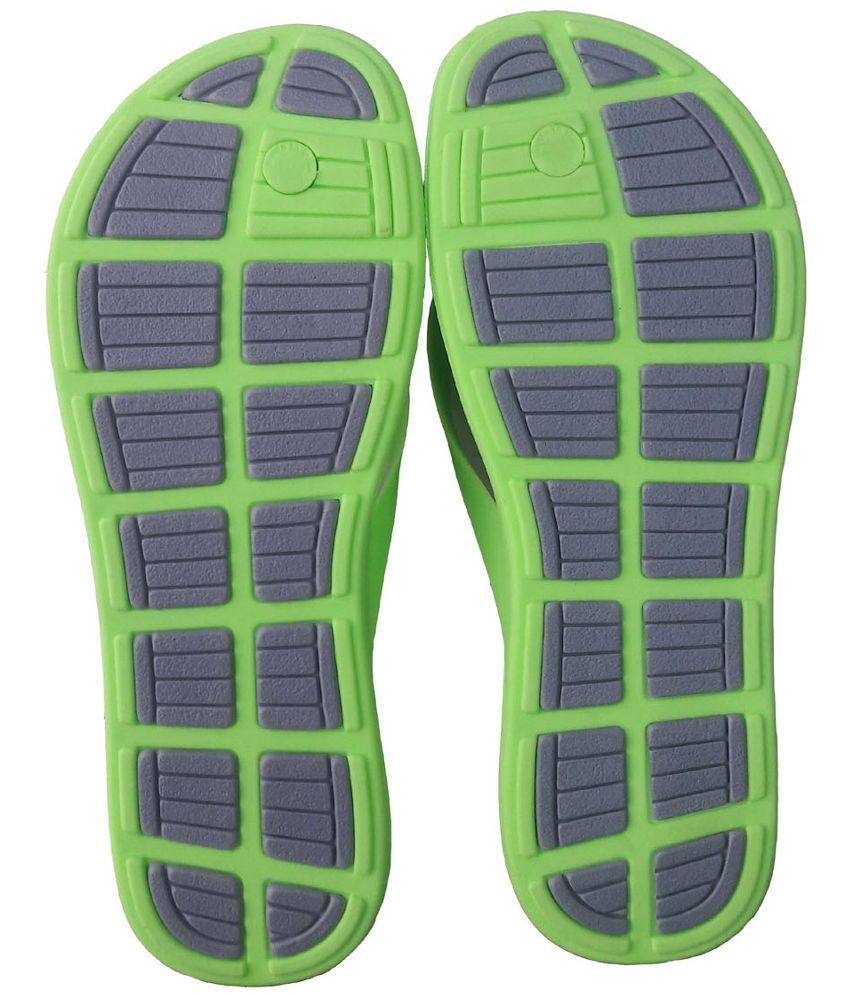 nike green flip flops